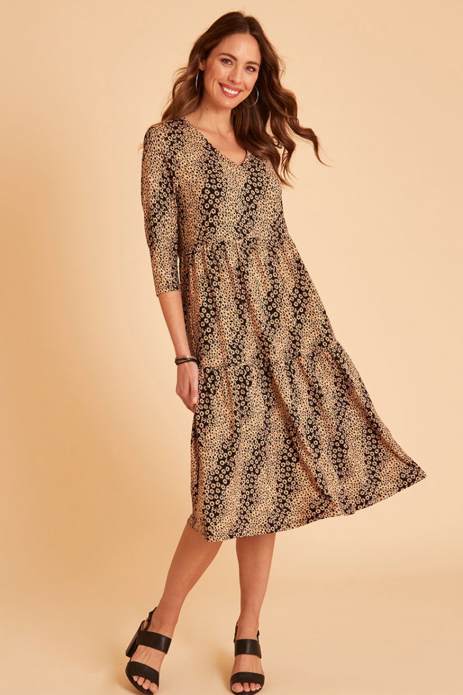 Dresses bird keepers | The 3/4 Sleeve Printed Tiered Tee Dress Tanblack