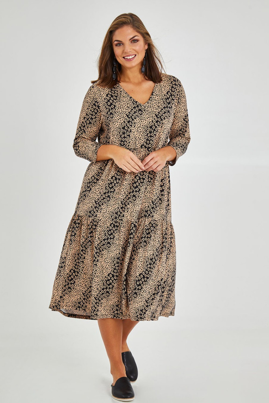 Dresses bird keepers | The 3/4 Sleeve Printed Tiered Tee Dress Tanblack