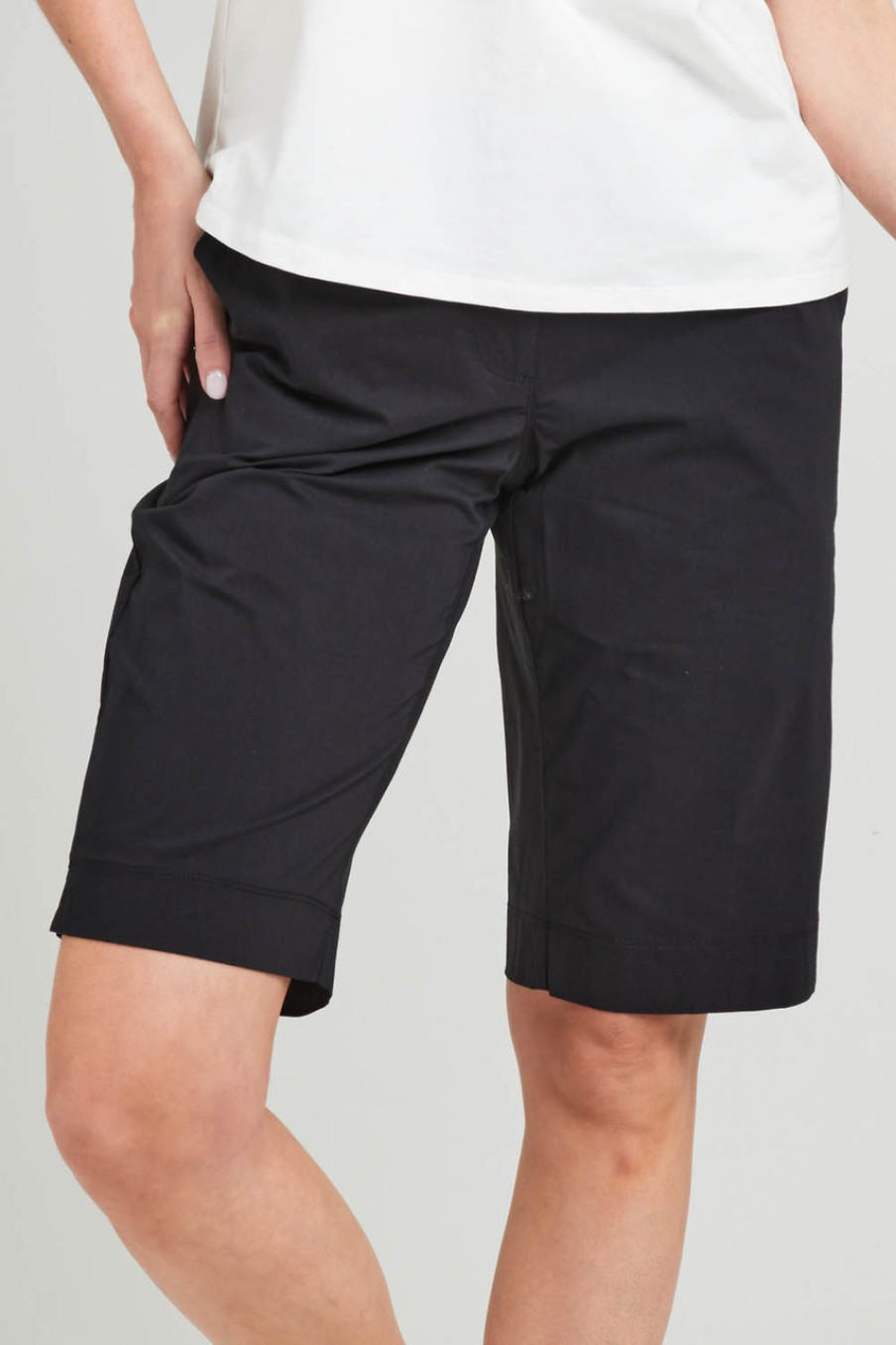 Shorts FOIL | Good Grip Trapeze Short Black