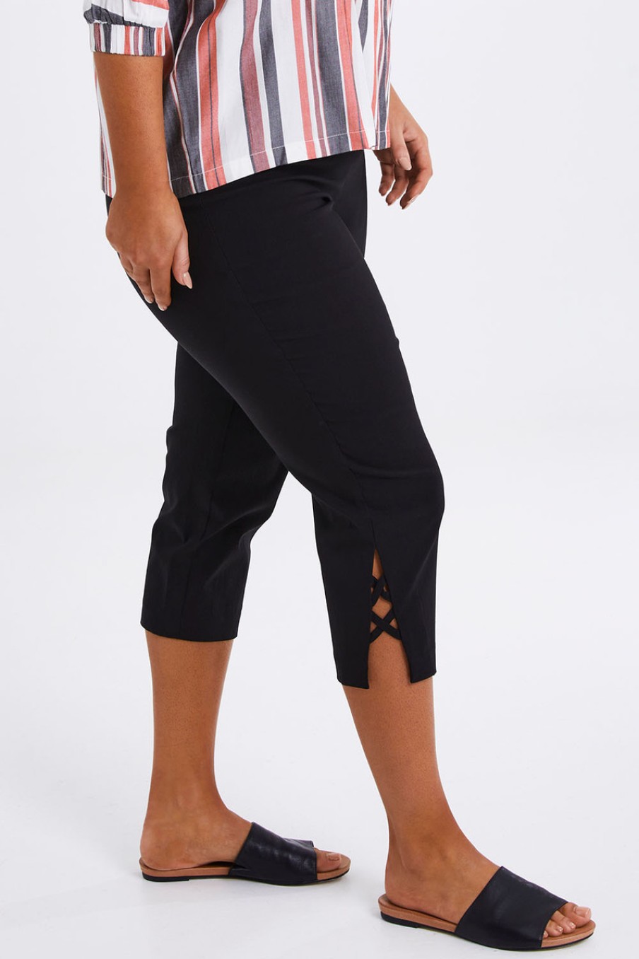 Pants & Leggings bird keepers | The X Detail Capri Pant