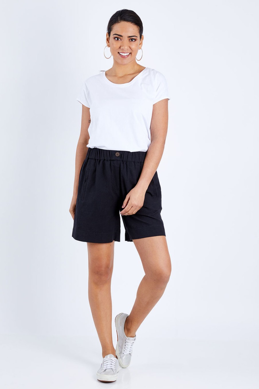 Shorts bird keepers | The Long Length Walk Short Black